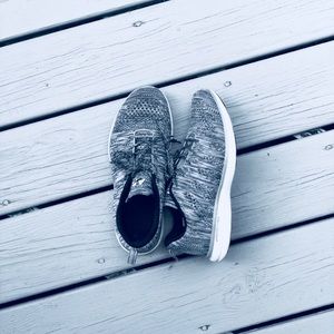 APL Techloom Pro Women’s Sneakers, US 11-11.5